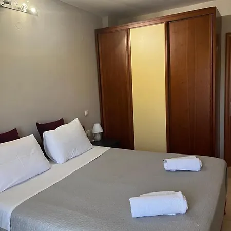 Cityscape Retreat Appartamento Kalamata